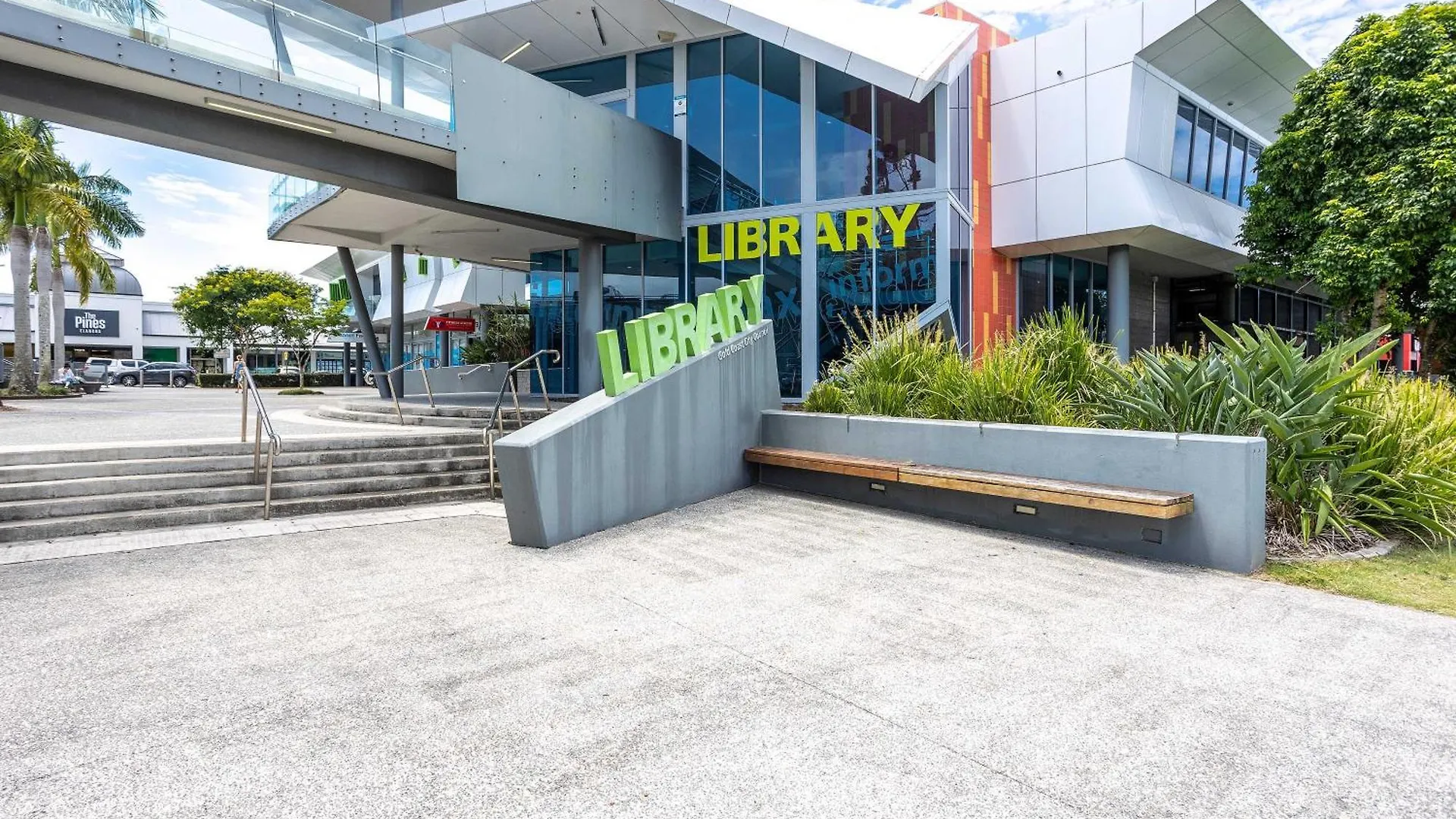 Beachside Palm Beach Luxury - 2 Bedroom Apartment Gold Coast