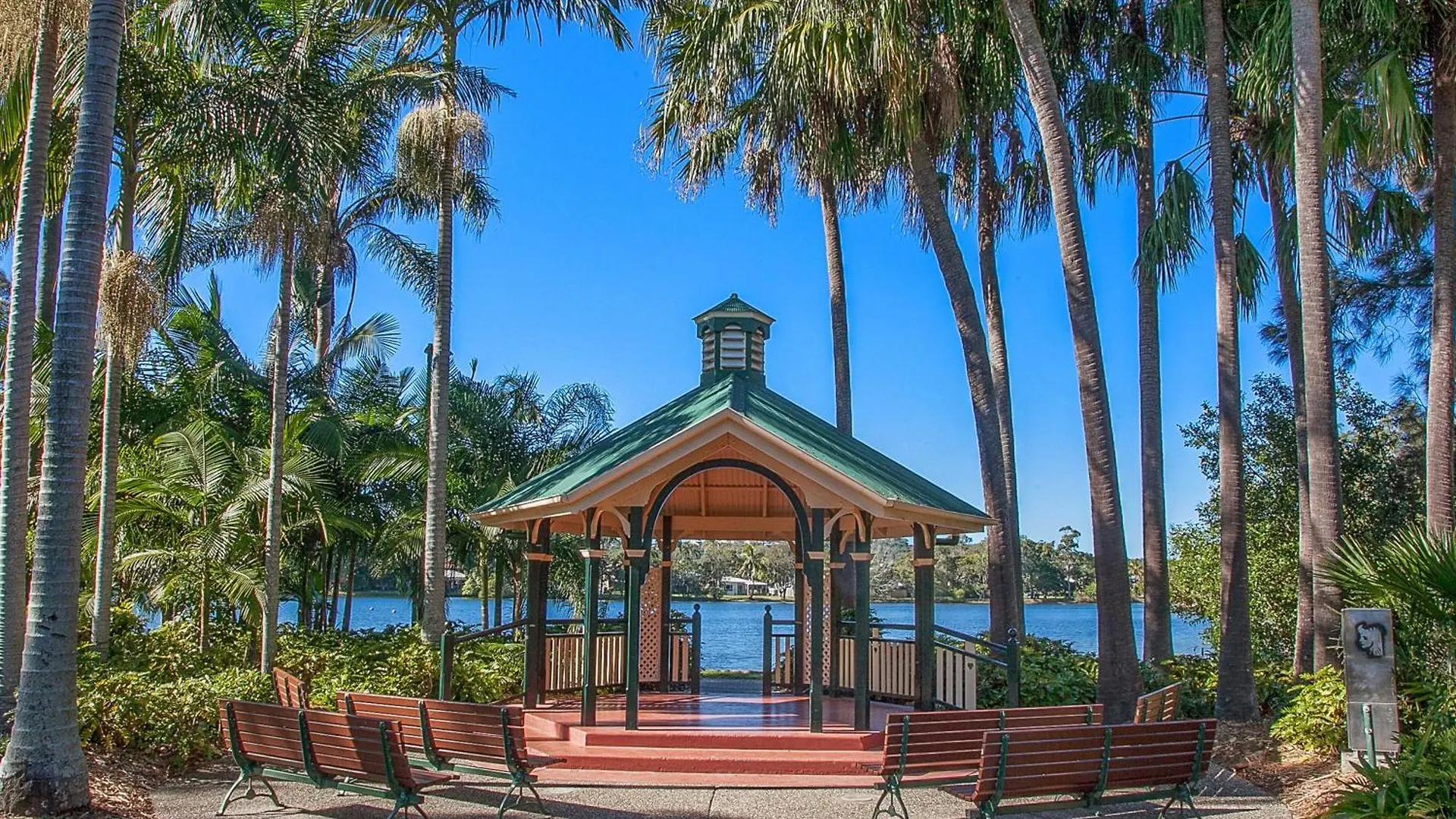 Beachside Palm Beach Luxury - 2 Bedroom Apartment Gold Coast 0*,